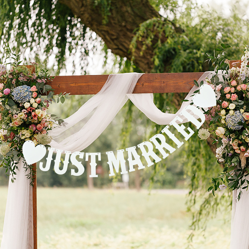 White Just Married Paper Garla - Outdoor Furniture Vintage recensione e prezzo