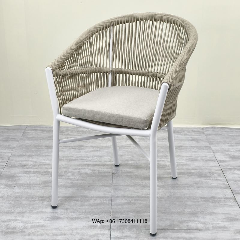 Stackable Traditional Aluminum - Outdoor Furniture Shop recensione e prezzo